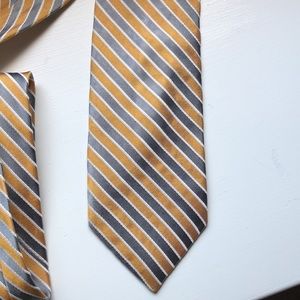 GOLD AND SILVER SILK TIE• 63” long. EUC